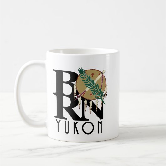 ユーコン生まれOK 11oz コーヒーマグカップ (左)