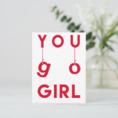 ユーゴーガール – おもしろいやる気を起こさせる引用文はがき ポストカード (スタンド正面)