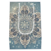 ユースのスノーフレーク霜の降りた曼荼羅3 ミディアムペーパーバッグ (裏面)