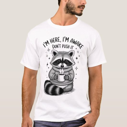「ユーチューブで人気の曲！アライグマのかわいい歩き方とその精神」 Tシャツ (正面)