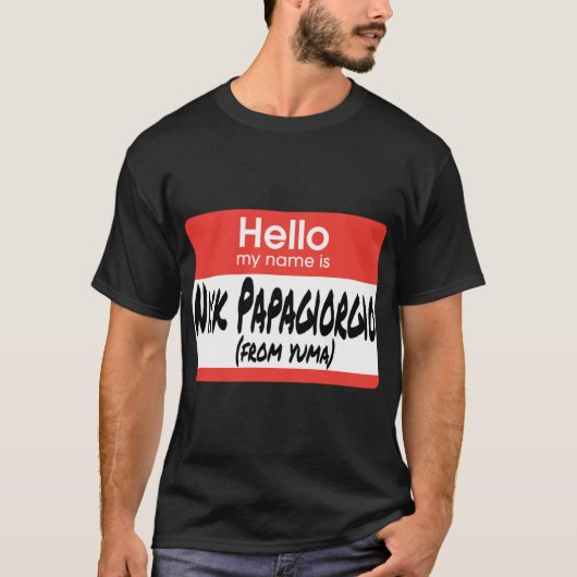 ユーマ出身のニック・パパジョルジオ 友達 Tシャツ (正面)