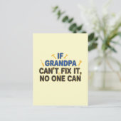 ユーモアあふれるおじいちゃん (おじいちゃんに直せないものは誰にも直せない) ポストカード (スタンド正面)