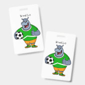 ユーモアあふれるカバのサッカー選手のイラスト バッジ (正面＆裏面)