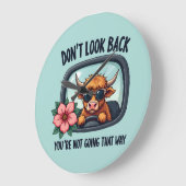 ユーモアあふれるハイランドカモレトロ・ウェスタン・モチベーション・アート ラージ壁時計 (傾斜)