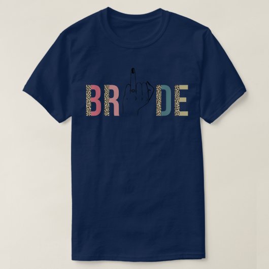 ユーモアあふれる婚約者 花嫁  bachelor  ユーモア 結婚式 パーティ フィ tシャツ (デザイン正面)