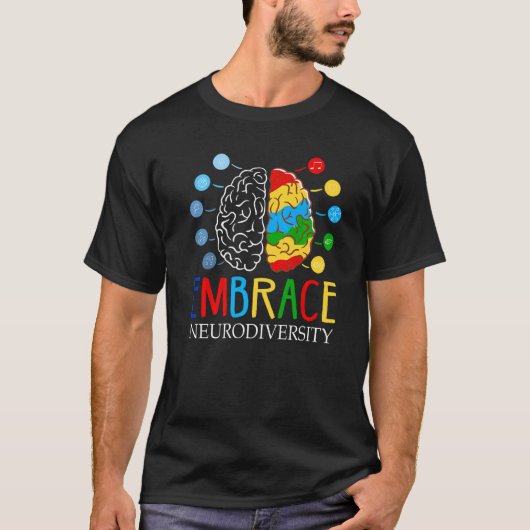 ユーモアあふれる神経多様性を受け入れる ADHD 自閉症 アワ Tシャツ (正面)