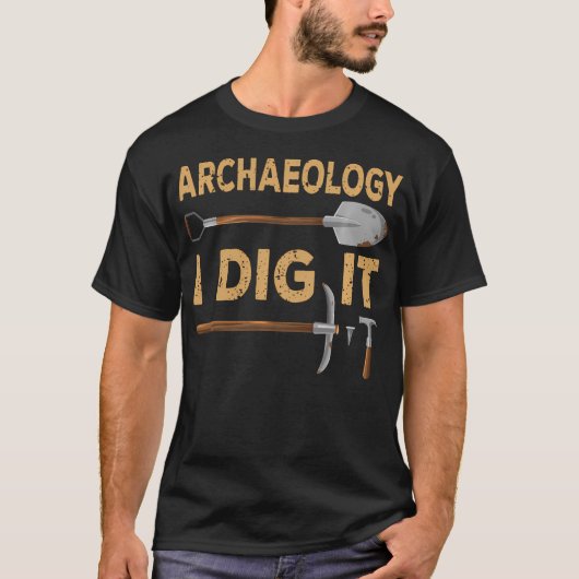 ユーモアあふれる考古学者の道具 考古学 Tシャツ (正面)