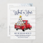 ユーモアあふれる クリスマス 赤い農用トラック ポストカード (正面/裏面)