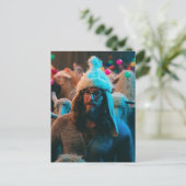 ユーモアたっぷりのキリストと羊の誕生日パーティー ポストカード (スタンド正面)