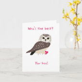 ユーモアたっぷりのフクロウのバレンタイン カード (黄色い花)