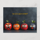 ユーモアたっぷりのフルーツフェイス 扱いきれないほどの果肉 ポストカード (正面)