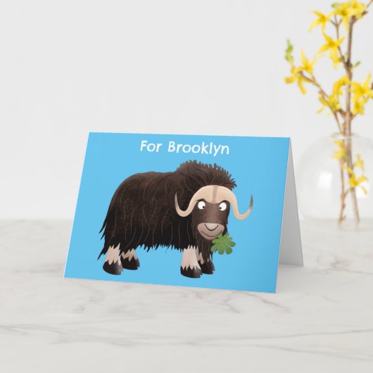 ユーモアたっぷりのムスクオックスのカスタム誕生日アニメ カード (黄色い花)