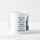 ユーモアたっぷりの親友 ギャググッズ キリンが小便をかけた男 コーヒーマグカップ (正面左)