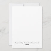 ユーモアたっぷり かわいい犬たちがボードゲームで遊ぶ ポストカード (裏面)