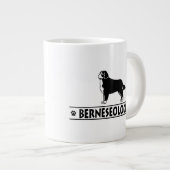 ユーモアのあるなバーニーズ・マウンテン・ドッグ ジャンボコーヒーマグカップ (正面右)