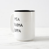 ユーモアのあるなラテン系のカトリック教徒Meaの最高Cuppa ツートーンマグカップ (正面左)