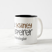 ユーモアのあるなNephrologistの医者のギフト ツートーンマグカップ (正面右)