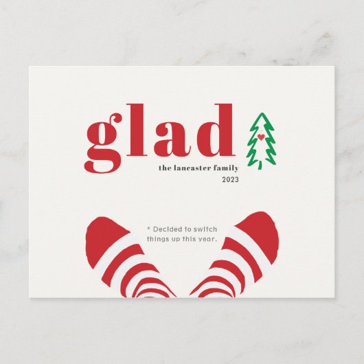 ユーモアのあるミニマリストの赤い靴下の新年 シーズンポストカード (正面)