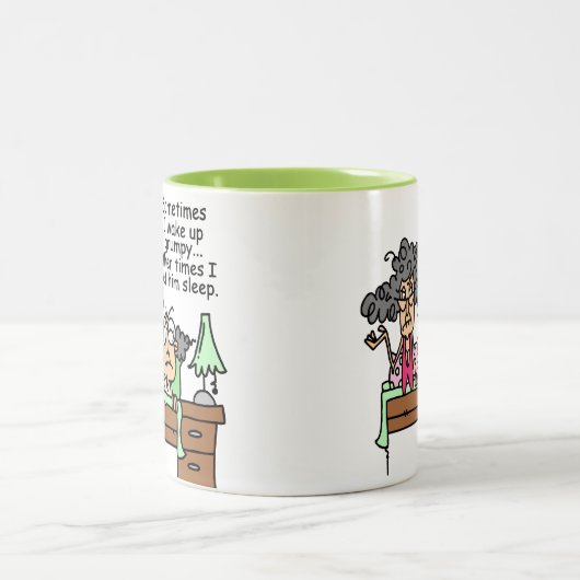 ユーモアのある気難しい睡眠を許可して下さい ツートーンマグカップ (中央)