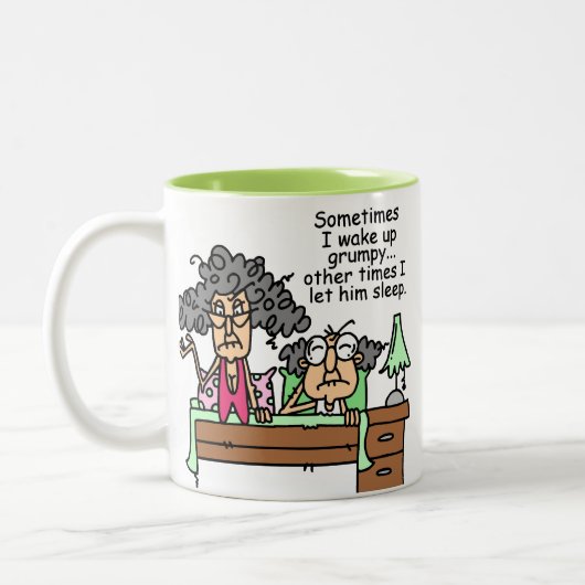 ユーモアのある気難しい睡眠を許可して下さい ツートーンマグカップ (左)