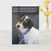 ユーモアのある誕生日カード – ドッグチェックのドレスコード カード (黄色い花)