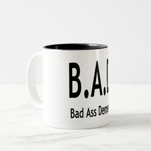 ユーモアのある 悪い 認知症 忘れっぽい タイポグラフィ ツートーンマグカップ (正面左)