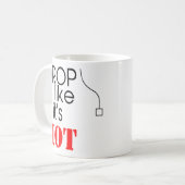 ユーモアはそれをである熱くおもしろいなギフト好む低下を引用します コーヒーマグカップ (正面左)