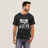 ユーモア満載の反トランプ進化論的政治ジョーク Tシャツ (正面フル)