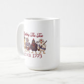 ユーモア満載の7月4日チキン 1773年から茶をこぼしてます コーヒーマグカップ (正面左)