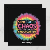 ユーモア満載「混乱と呼ぶ者もいるが私たちは幼稚園と呼ぶ」 招待状 (正面/裏面)