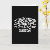 ユーモア溢れる娘の結婚デザイン カード (黄色い花)