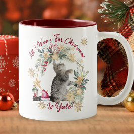 ユーモラスなたばこ猫のクリスマスマグカップ – ヒュッゲの雪の結晶 ツートーンマグカップ