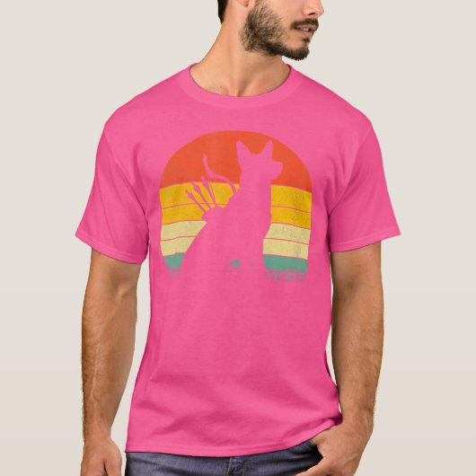 ユーモラスなアーチェリードッグアーチャーボウ射撃 Tシャツ (正面)