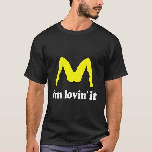 ユーモラスなインプリケーションTシャツ Tシャツ (正面)
