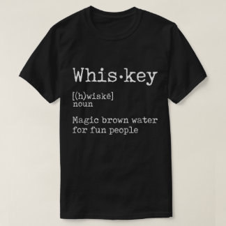 ユーモラスなウイスキーの定義の引用デザイン Tシャツ