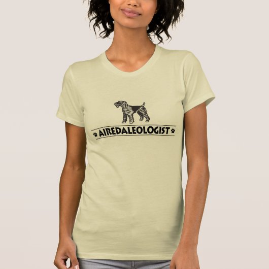 ユーモラスなエアデールテリア Tシャツ (正面)