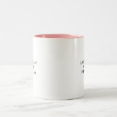 ユーモラスなカフェイン愛好家のための名言 ツートーンマグカップ (中央)