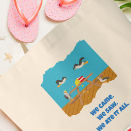 ユーモラスなカモメのポップコーンTシャツ「来た、見た、食べた」 ラージトートバッグ