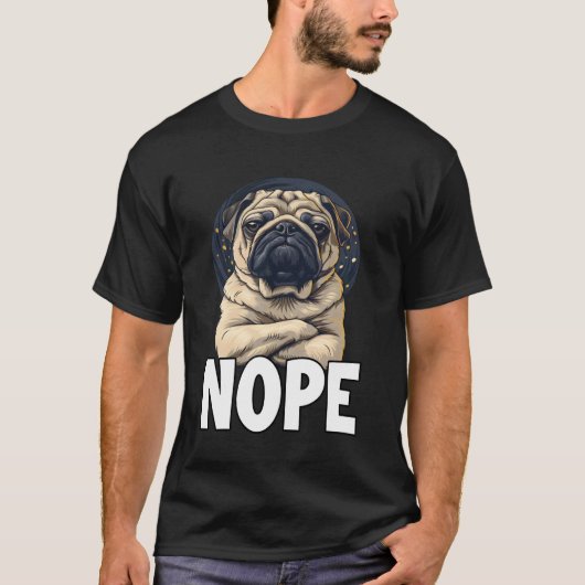 ユーモラスなパグT、犬好きのための理想的な犬の散歩用服 Tシャツ (正面)