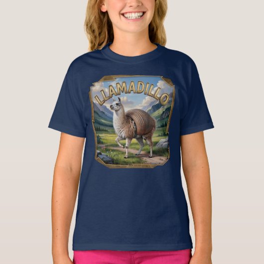 ユーモラスなリャマディロの写真風イラスト Tシャツ (正面)
