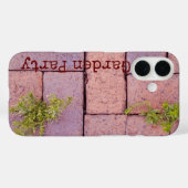 ユーモラスな舗装石模様の雑草 カスタムネーム Case-Mate iPhoneケース (裏面 (横))