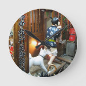 ユーモ日本のー – ズボンを下ろす犬 ラウンド壁時計 (正面)