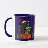 ユールツリーでシュールなクリスマスの黒猫 Le Chat Noir マグカップ (左)
