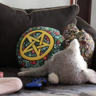 ユール（キリスト降誕祭）異教のペンタグラム ラウンドクッション