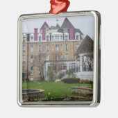 ユーレカクレセント メタルオーナメント (左)