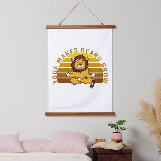 ヨガおもしろいをしている可愛いライオおもしろいン。 吊り下げ型タペストリー (寝室)