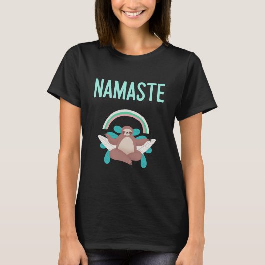 ヨガおもしろいアンドスロースナマステ Tシャツ (正面)