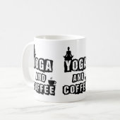 ヨガとコーヒー面白いウェルネスラバー名言 コーヒーマグカップ (正面左)