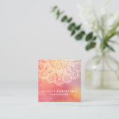 ヨガのインストラクターのピンクの水彩画の曼荼羅 スクエア名刺 (スタンド正面)