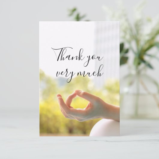 ヨガのサンキューカードは指瞑想に焦点を当てる サンキューカード (スタンド正面)